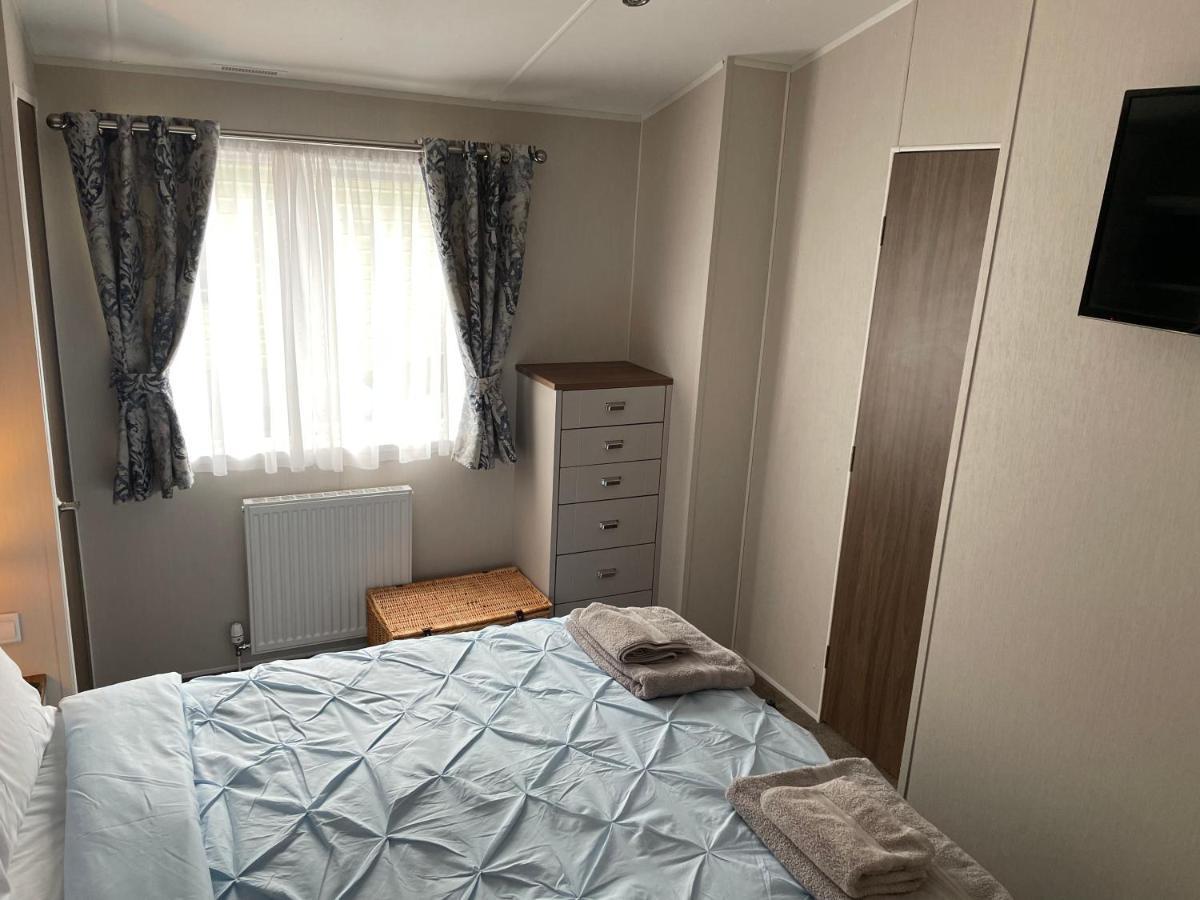 Beautiful 2 Bedroom Lodge With Stunning Views Blair Atholl Bagian luar foto