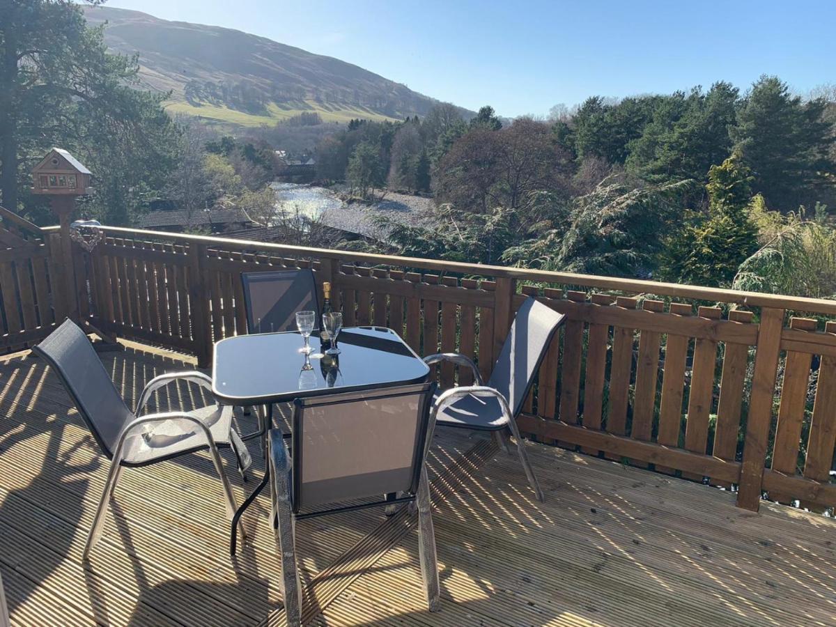 Beautiful 2 Bedroom Lodge With Stunning Views Blair Atholl Bagian luar foto