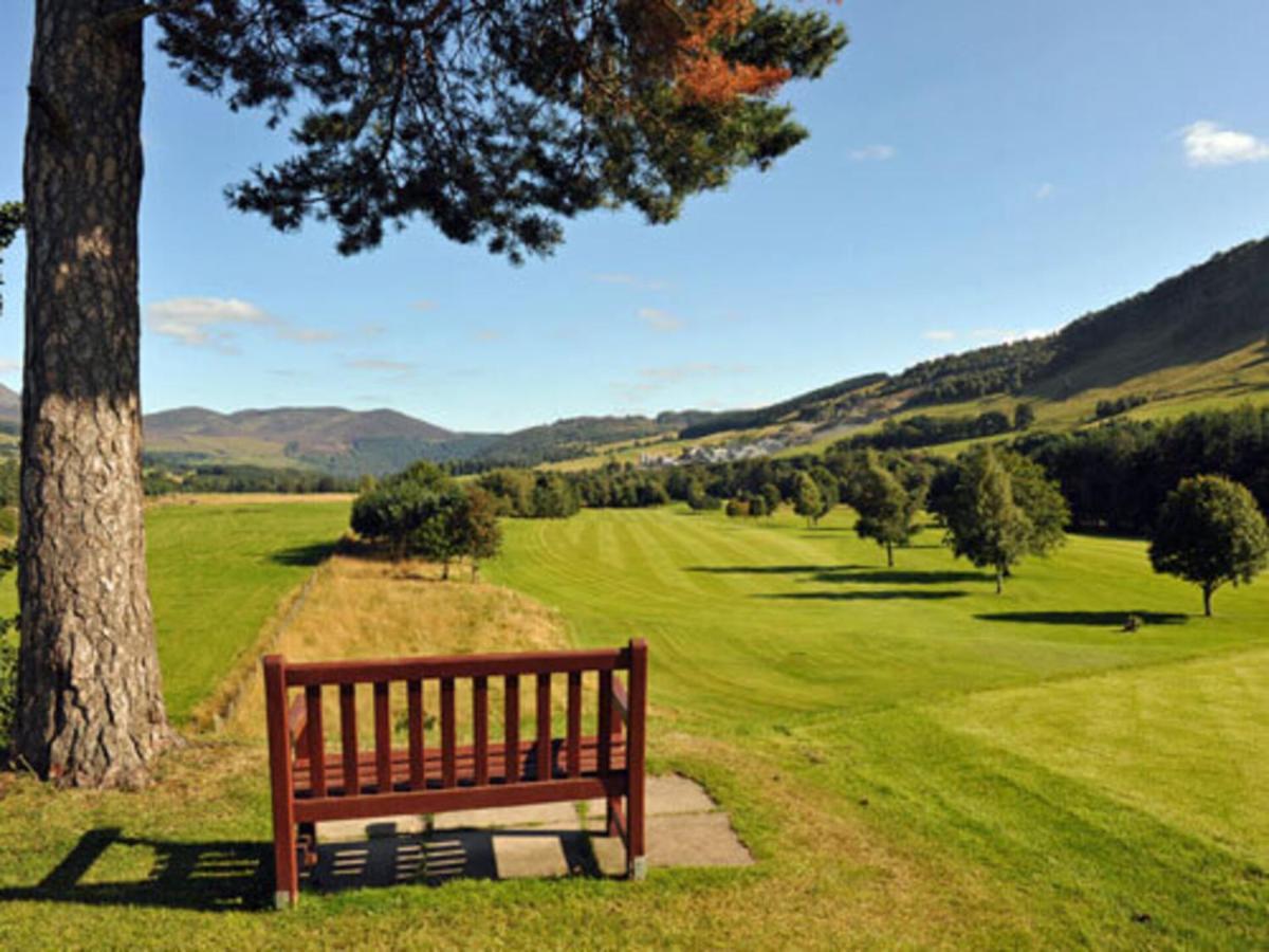 Beautiful 2 Bedroom Lodge With Stunning Views Blair Atholl Bagian luar foto