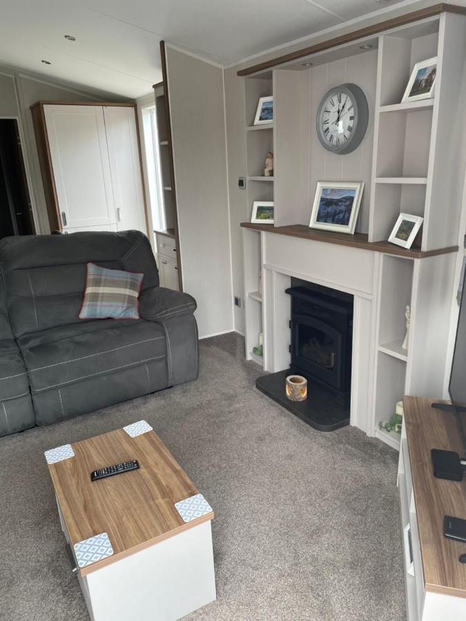 Beautiful 2 Bedroom Lodge With Stunning Views Blair Atholl Bagian luar foto