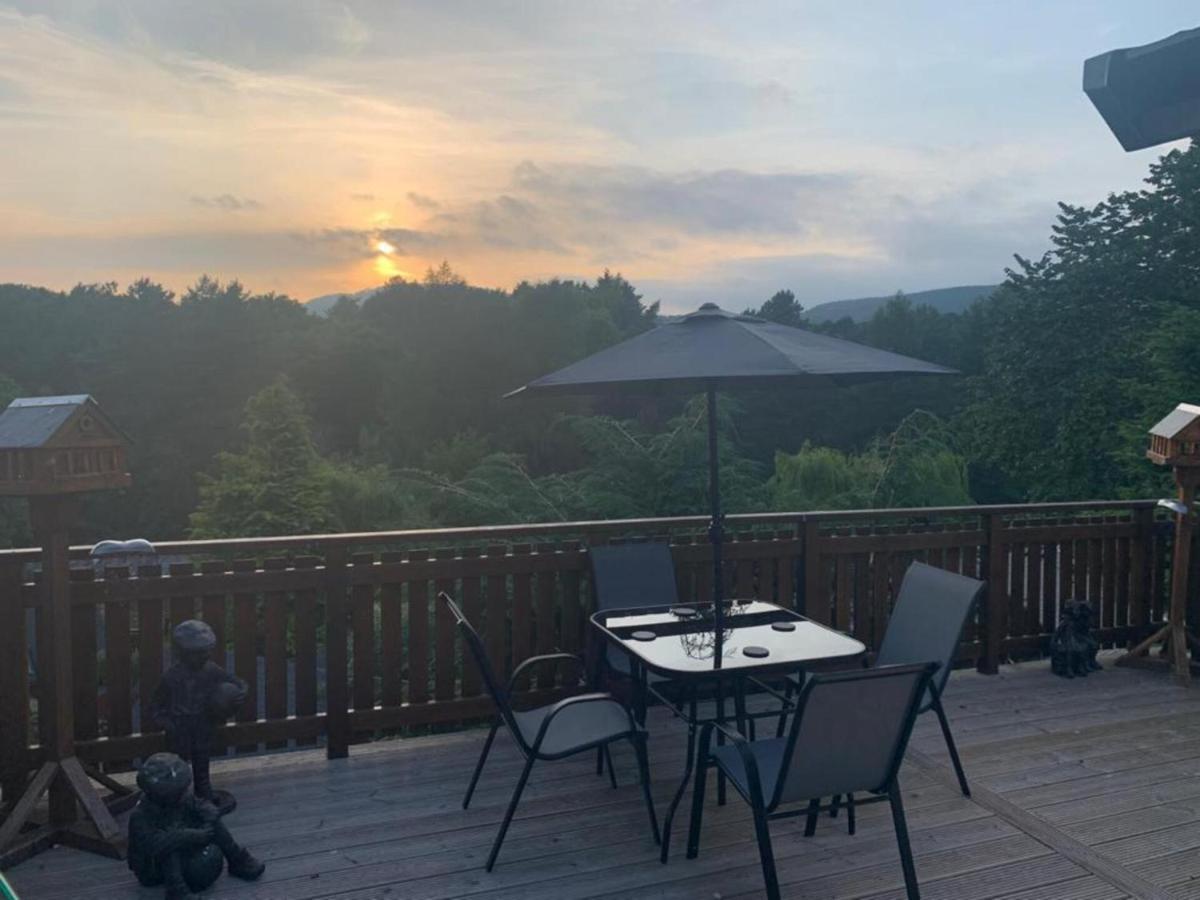 Beautiful 2 Bedroom Lodge With Stunning Views Blair Atholl Bagian luar foto